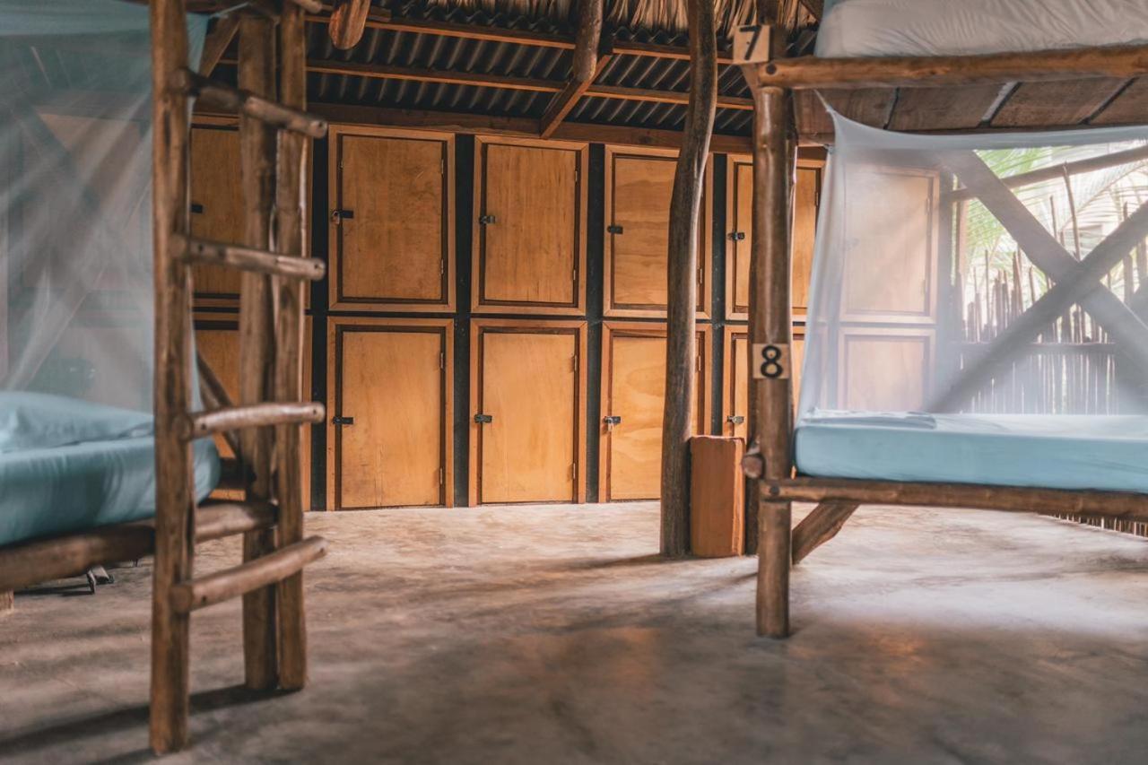 Los Hermanos Beach Hostal Guachaca Dış mekan fotoğraf