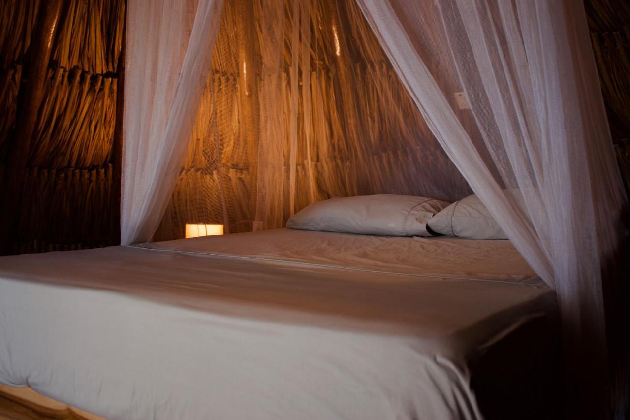 Los Hermanos Beach Hostal Guachaca Dış mekan fotoğraf