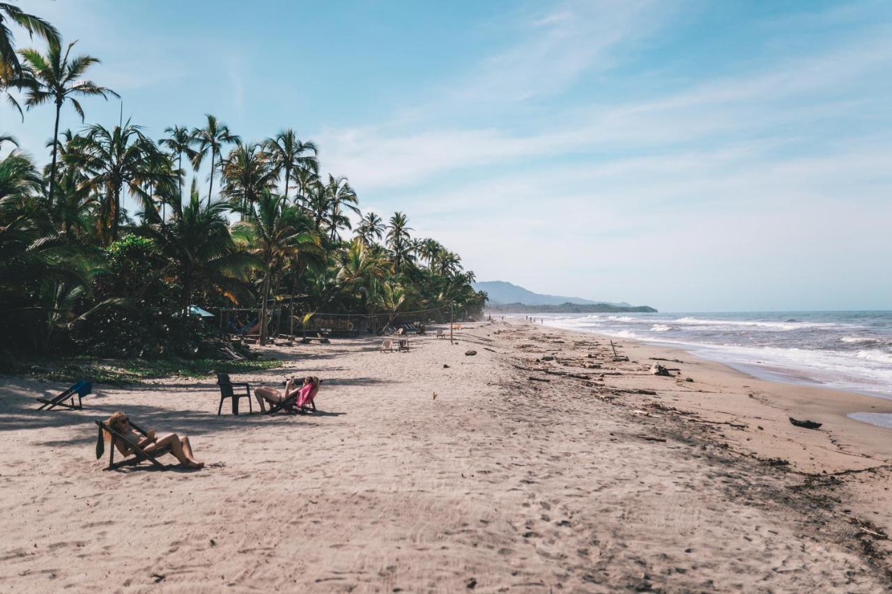Los Hermanos Beach Hostal Guachaca Dış mekan fotoğraf